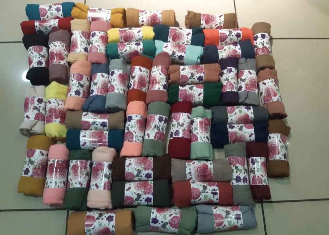 PARADISE ABAYA & SHEILA